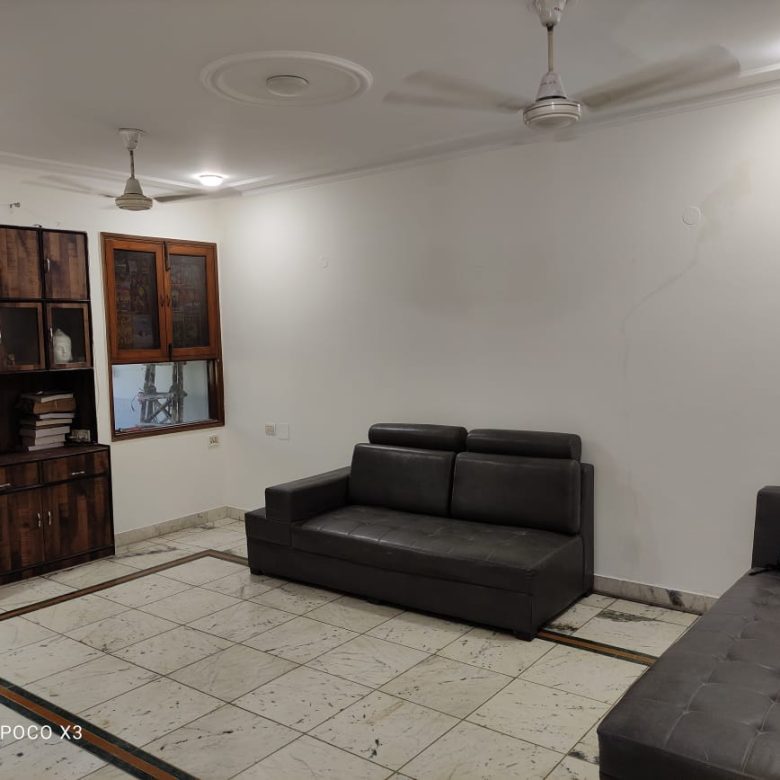 3 bhk Flat For Sale In Rashmi Apartments Pitampura Delhi