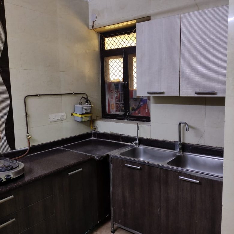 3 bhk Flat For Sale In Rashmi Apartments Pitampura Delhi