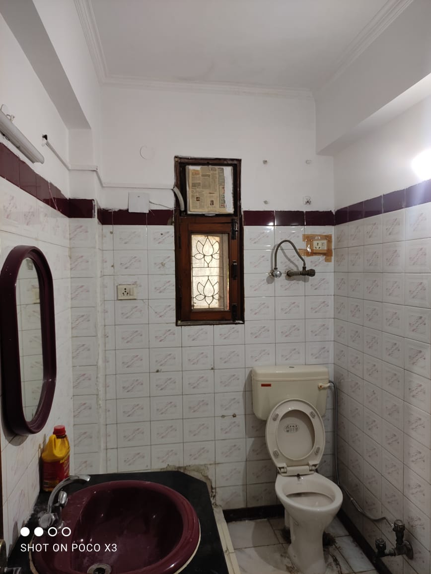 3 bhk Flat For Sale In Rashmi Apartments Pitampura Delhi