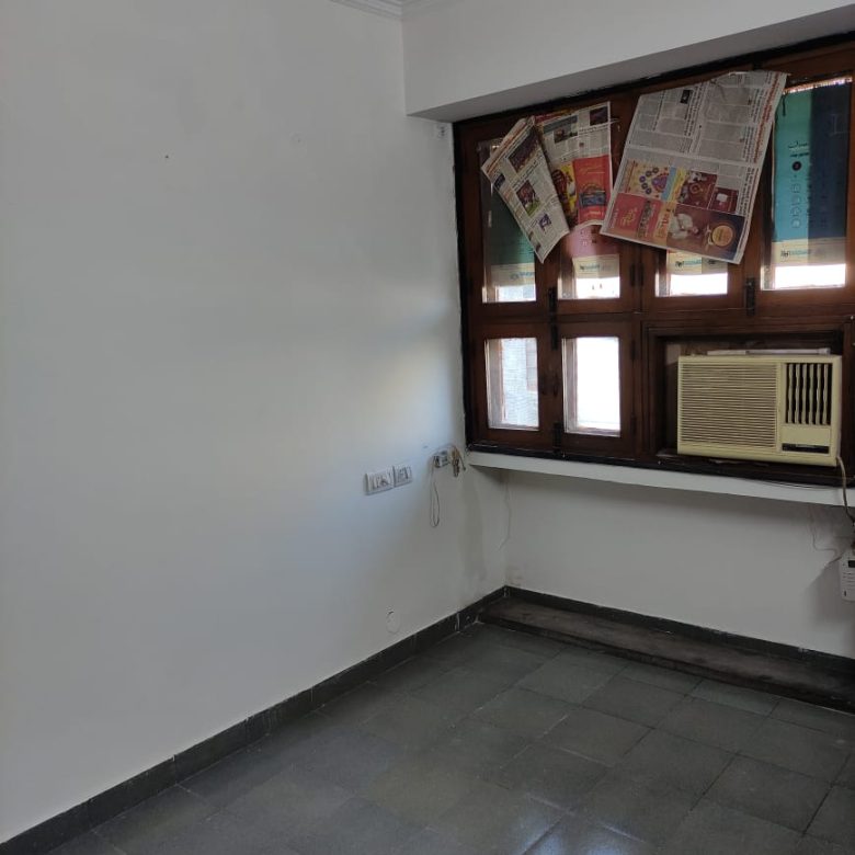 3 bhk Flat For Sale In Rashmi Apartments Pitampura Delhi