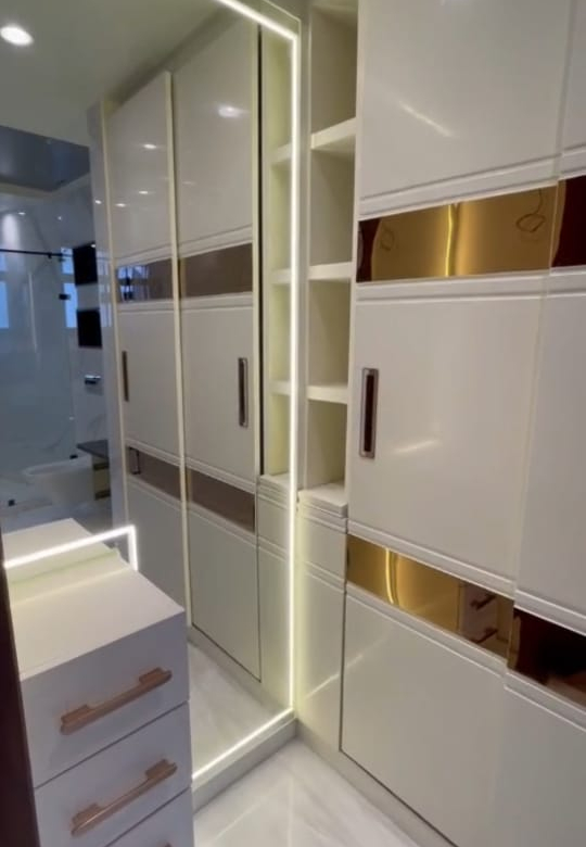 5 BHK Builder Top Floor For Sale In Vaishali Pitampura Delhi